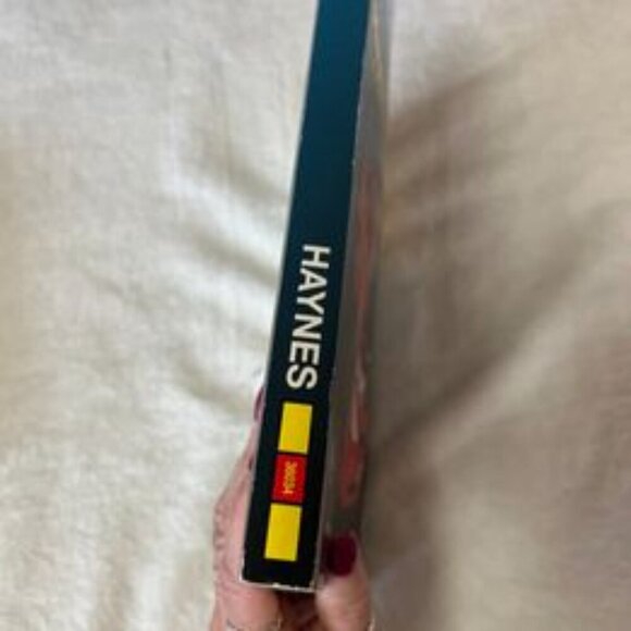 Haynes Repair Manual Ford Focus 2000 thru 2005 - Picture 3 of 7